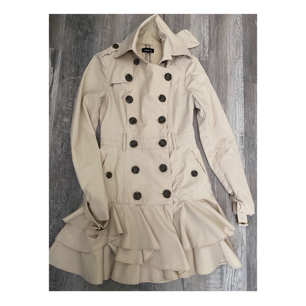 Bebe trench coat with pleated skirt